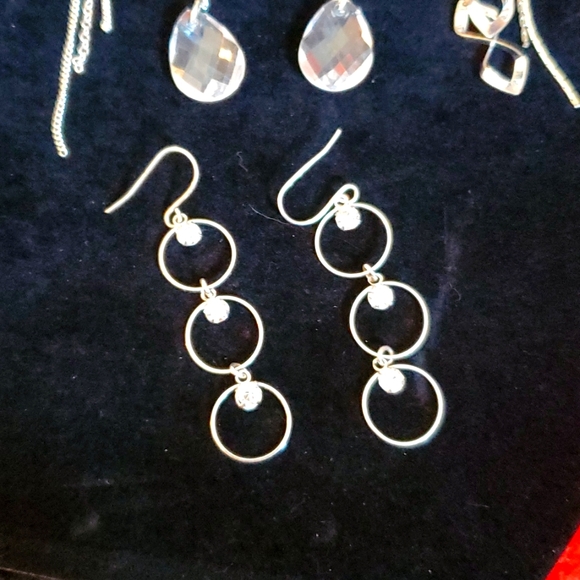 Costume Dangle Earrings - Picture 5 of 5